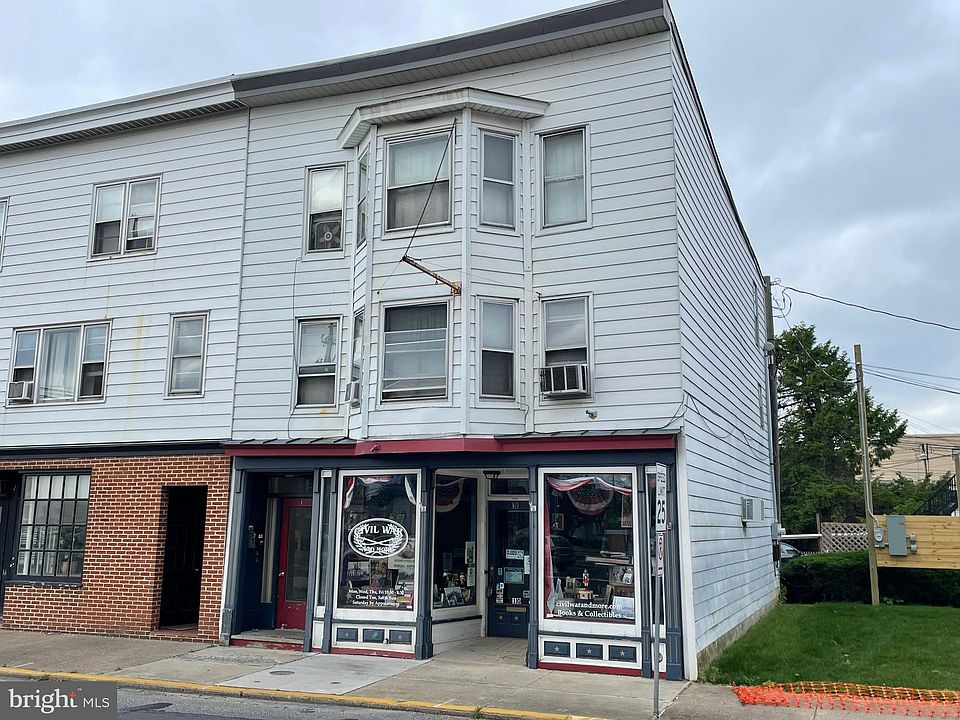 2nd image of 10 S Market St