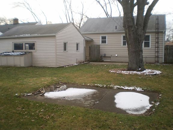 2nd image of 1309 Grant St