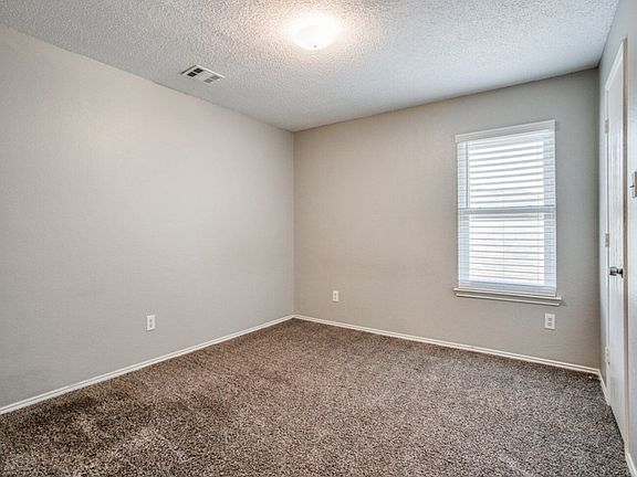 5th image of 624 Canyon Pl