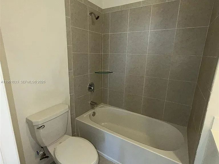 679 SE 13th Street Cir #679 — Photo 14