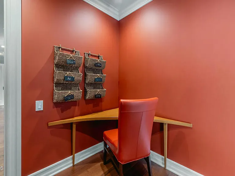 1410 Hillcrest Ave — Photo 36