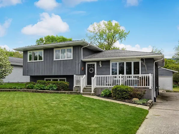 701 Maryknoll Dr, Lockport, IL 60441