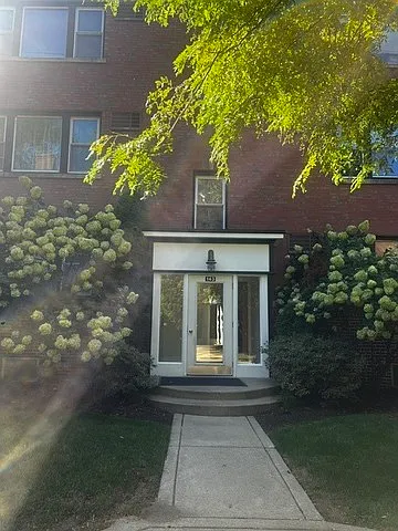 143 Callan Ave #3E