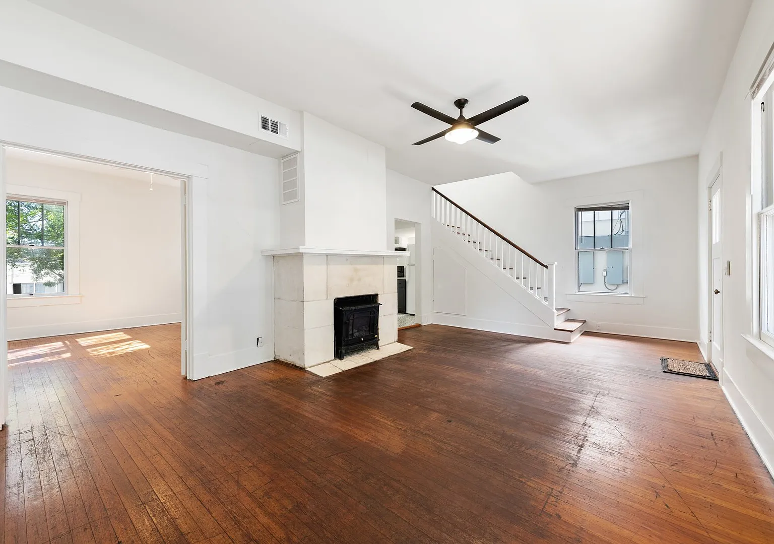 2810 San Pedro Street — Photo 2
