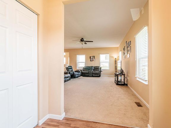 5th image of 1573 Tammy Louise Dr