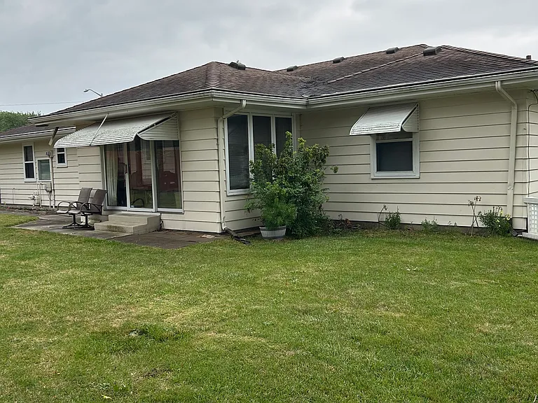 2523 Santa Rosa Dr — Photo 5