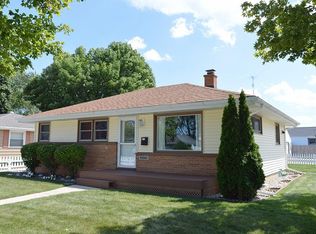 2525 34th St, Kenosha, WI 53140