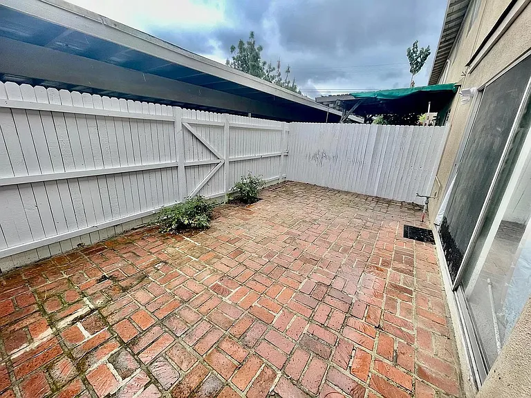 653 E Matchwood Pl — Photo 13