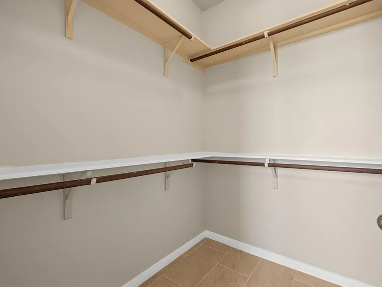 374 Triumph Rd — Photo 16