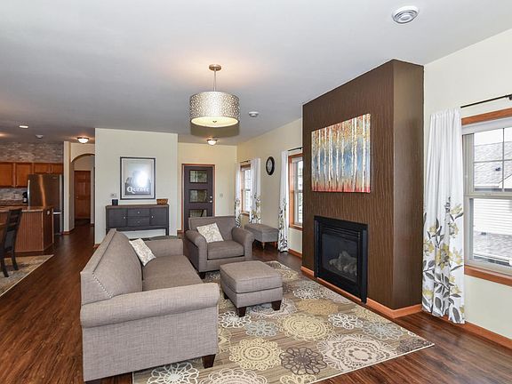 4th image of 1670 New Port Vista Dr