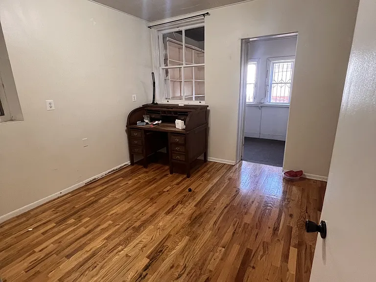 839 W Newport Ave #1 — Photo 4