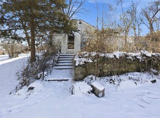 3200 N 42nd Ter, Kansas City, KS 66104