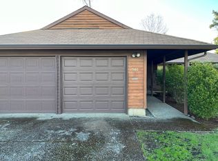 1986 Harvard Dr, Eugene, OR