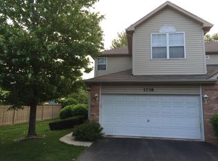 1738 Windward Ave, Naperville, IL 60563