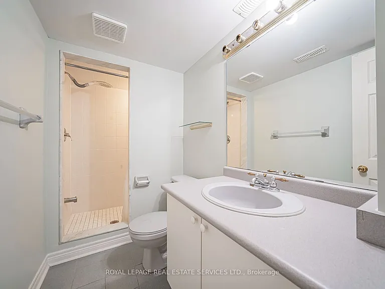 2250 Rockingham Dr #38 — Photo 42