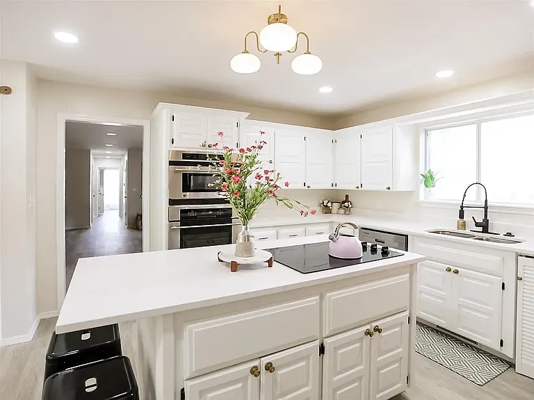109 Road Runner Dr — Photo 22