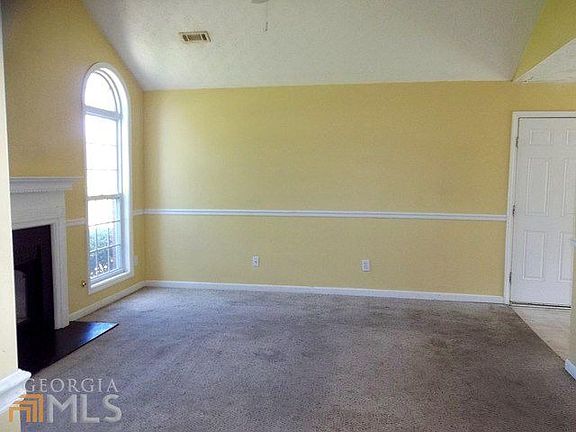 3rd image of 67 Canterbury Dr