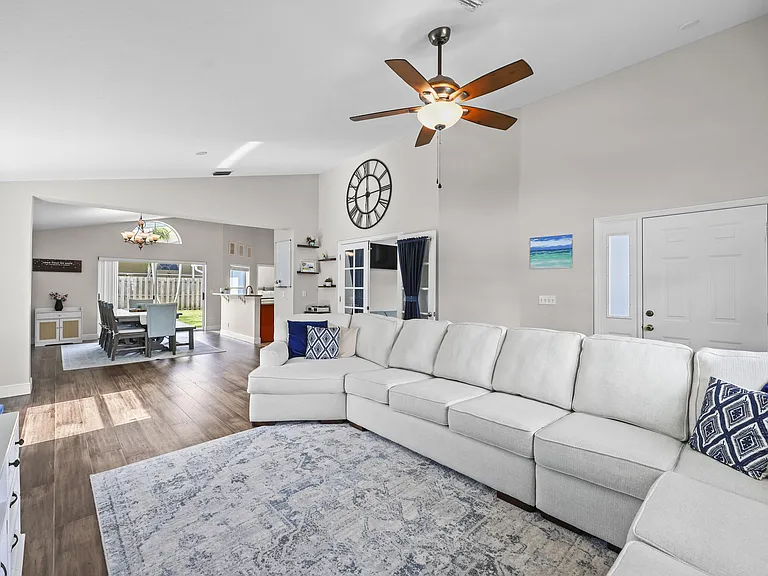 6238 Pompano St — Photo 12