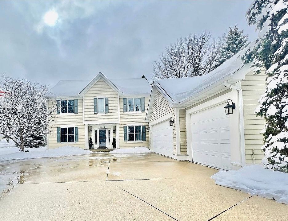 1st image of 9979 Antrim Rd