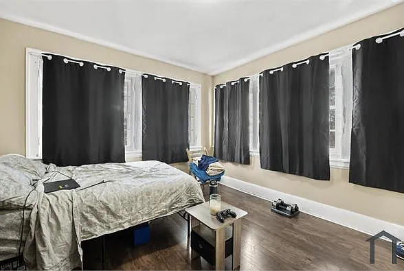 2460 Euclid Heights Blvd — Photo 8