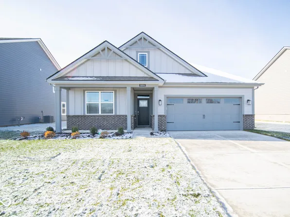 8894 Walker St, Fortville, IN 46040