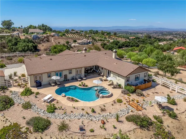 39968 Calle Breve Rd, Temecula, CA 92592