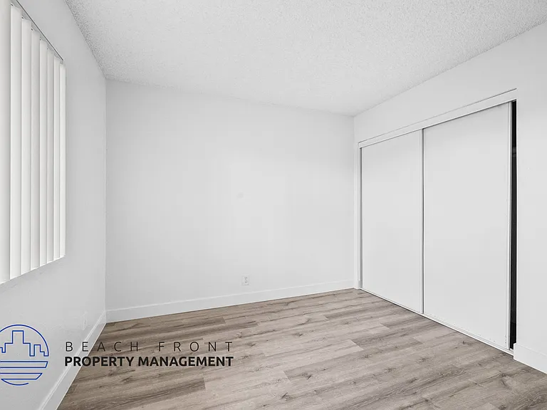 2315 Earl Avenue — Photo 13