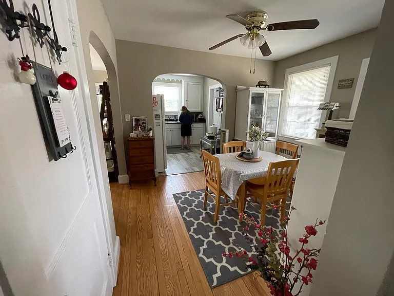 1001 Sunken Rd — Photo 3