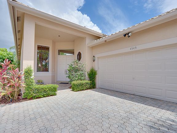 2nd image of 4549 Barclay Fair Way