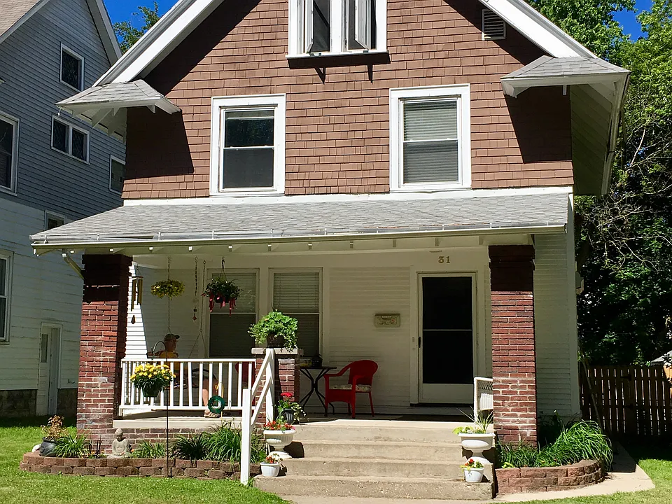 31 Auburn Ave SE