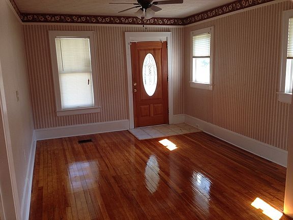 2nd image of 7262 Barberie St