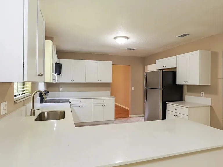 8390 Country Creek Blvd — Photo 9