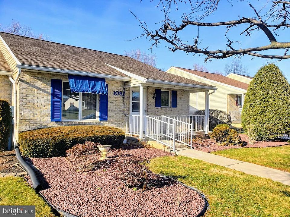 2nd image of 1087 Westgate Dr