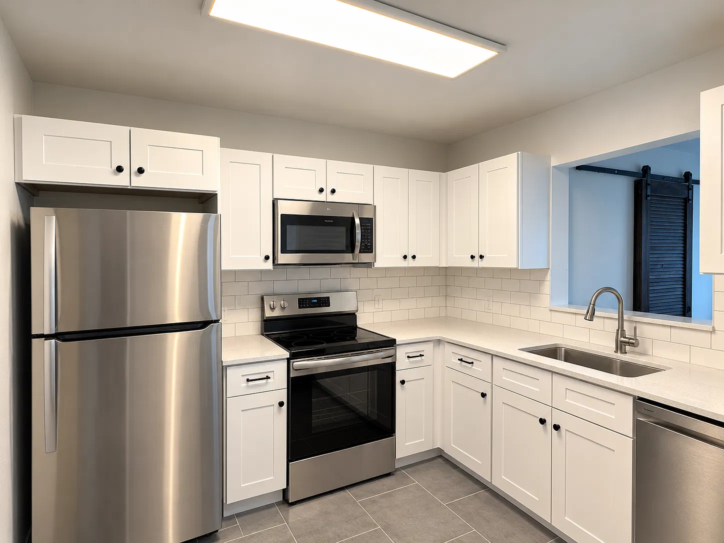 2 bed, 1100 sqft, $2,595 — Photo 2