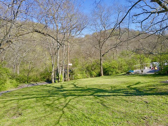 4th image of 3543A Dickerson Pike