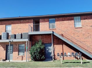 233 McCart St #E, Krum, TX 76249
