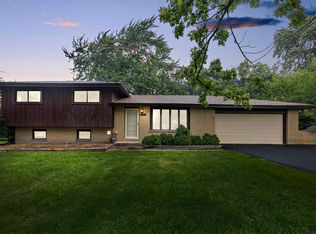8540 Hillcrest Dr, Orland Park, IL