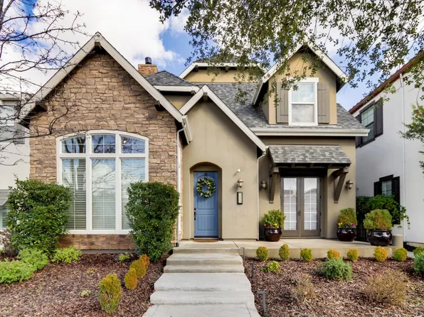 3225 Crocker Dr, Sacramento, CA 95818