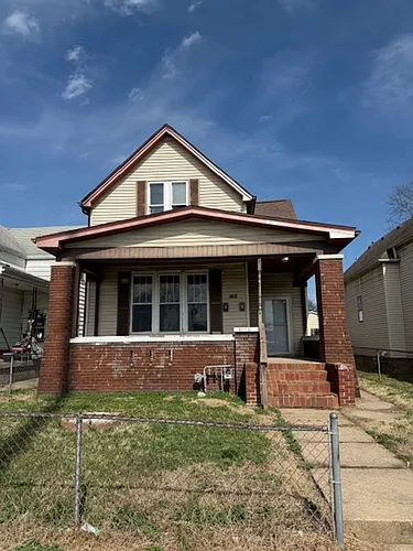 1411 W Maryland St Photo 1