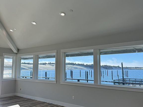 5th image of 1150 Bay St #F