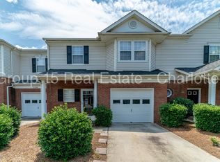 5334 Johnston Mill Ct, Charlotte, NC 28269
