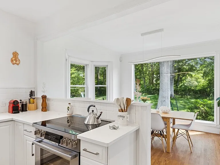 43 Lake Dr — Photo 4