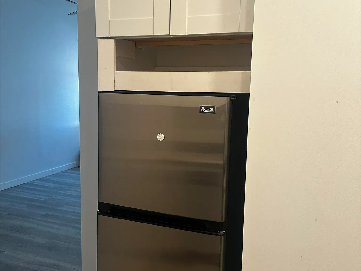 215 Mallory Ave — Photo 4