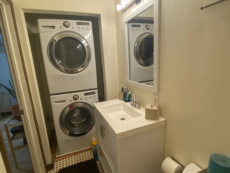 925 N Calvert St #1R — Photo 8