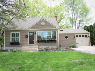 411 S Dorchester Ave, Wheaton, IL 60187