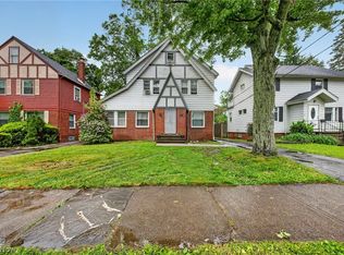 3954 Bluestone Rd, Cleveland Heights, OH 44121