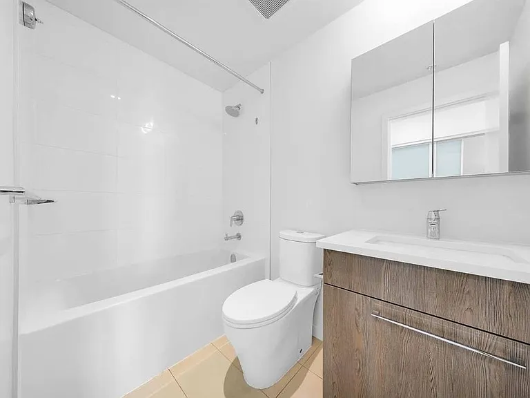 691 North Rd #8XX — Photo 3