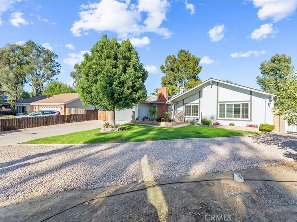 2649 Hawk Cir, Corona, CA 92882