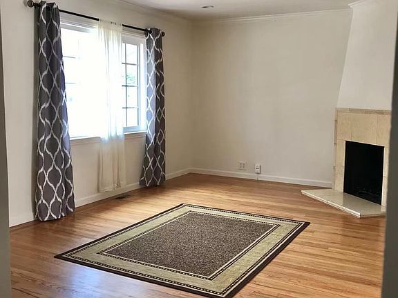 3rd image of 100 Acacia Ave