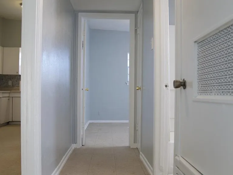 211 Westoak Rd #2 — Photo 9